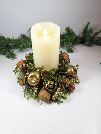 Vintage 1960's Christmas Candle Wreath Ring
