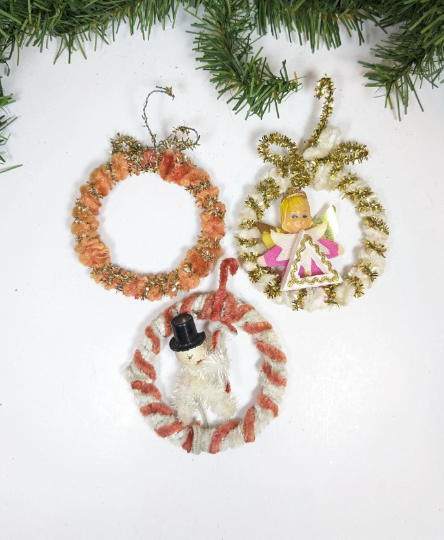 Vintage Chenille Pipe Cleaner Wreath Ornaments