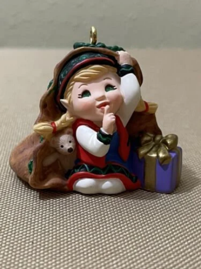 Curius the Elf - Hallmark Keepsake Ornament 2001