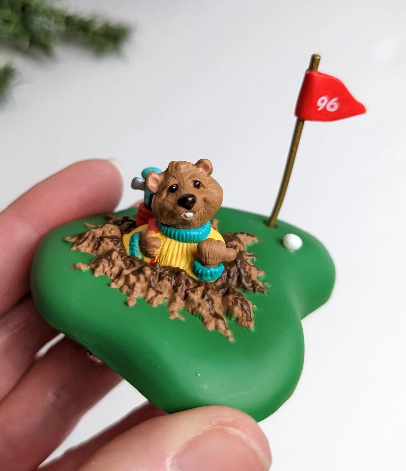 Vintage 1996 Hallmark I Dig Golf Gopher Clip On Christmas Ornament