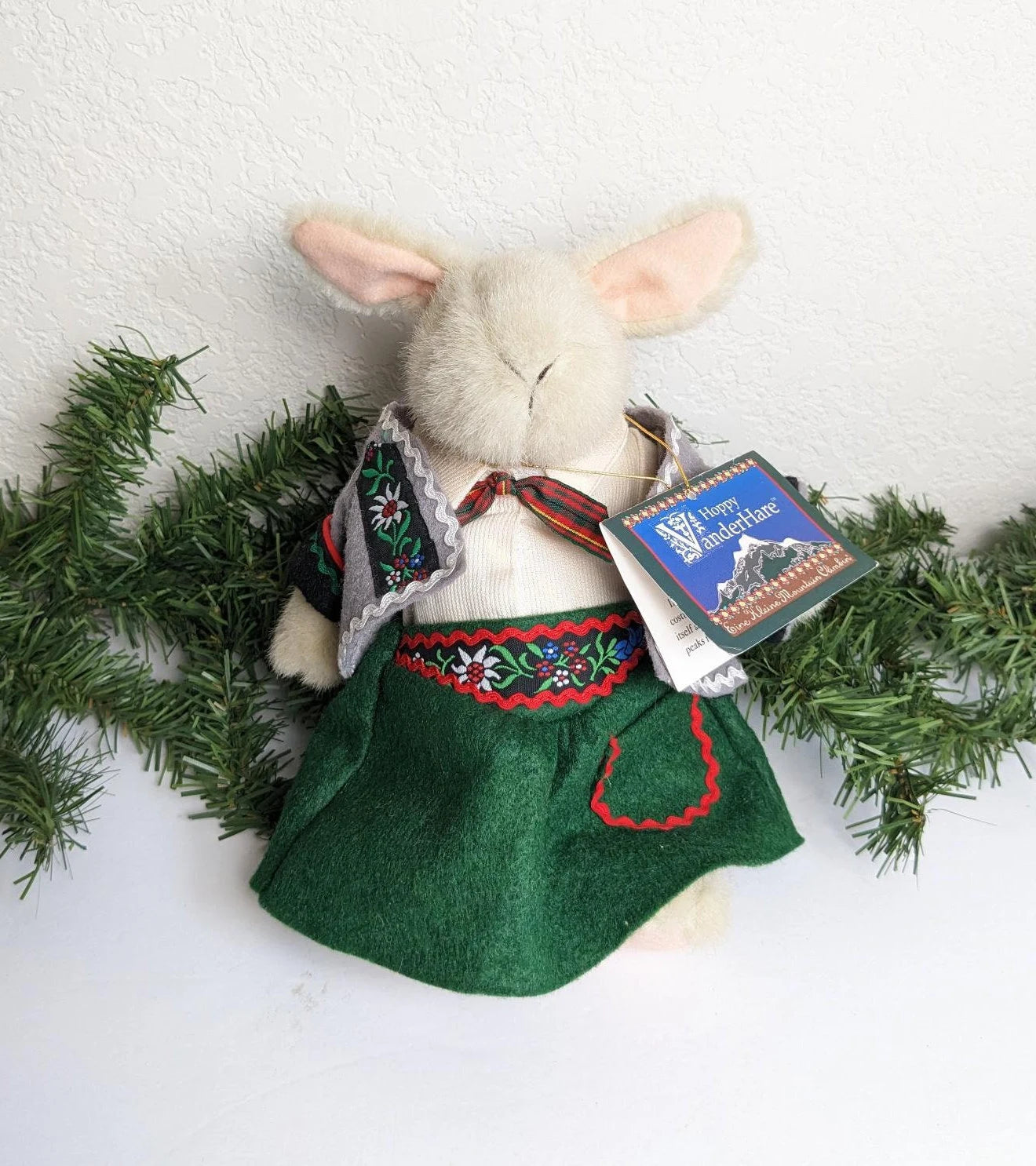 Eine Kleine Mountain Climbin' Hoppy VanderHare Stuffed Bunny Rabbit