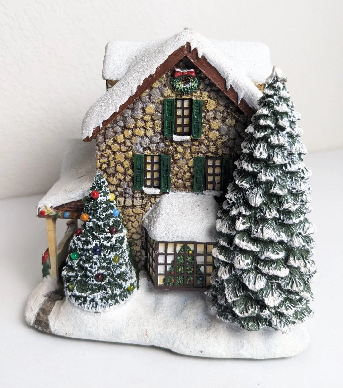 Thomas Kinkade "From the Heart Gifts" Christmas Village Shop