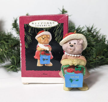 Hallmark 1993 Mom Christmas Ornament