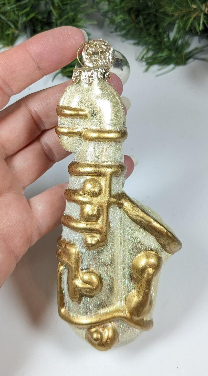 Gold Saxaphone and Music Note Ornament