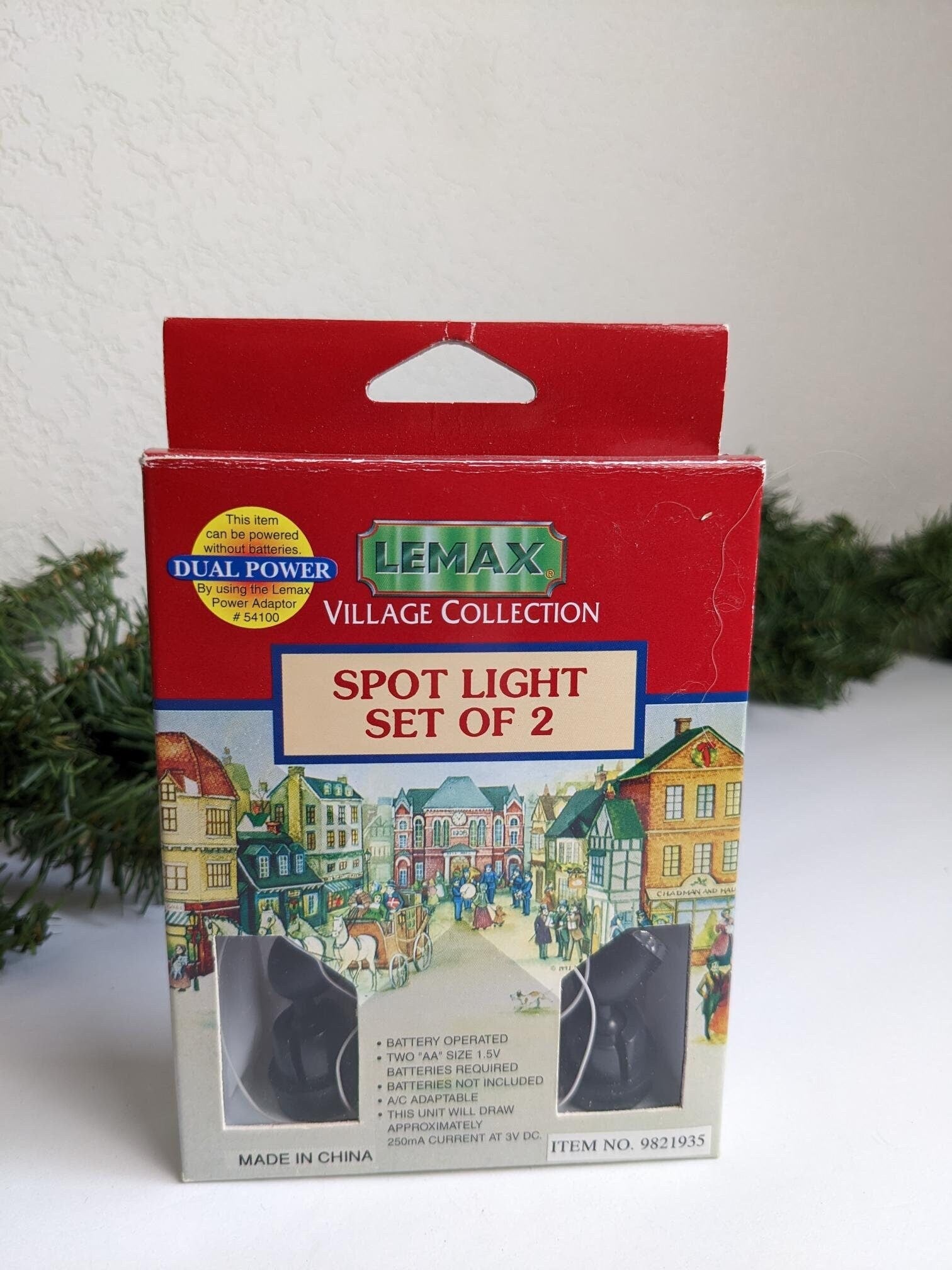 Lemax Christmas Village - Luci Spot Rotonde Per Villaggio Natalizio, Confezione Da 2 Pezzi - Foto 9