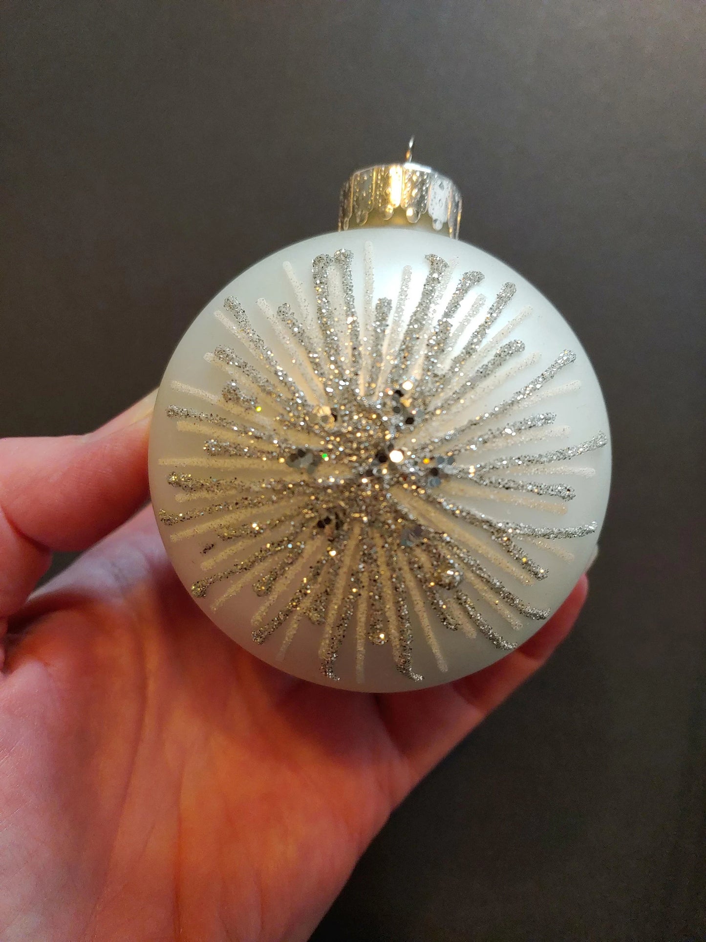 Vintage Snowflake Glass Ball Christmas Ornaments