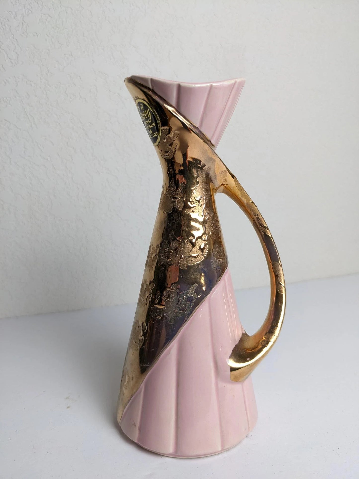 Vintage Pink Savoy Weeping Vase