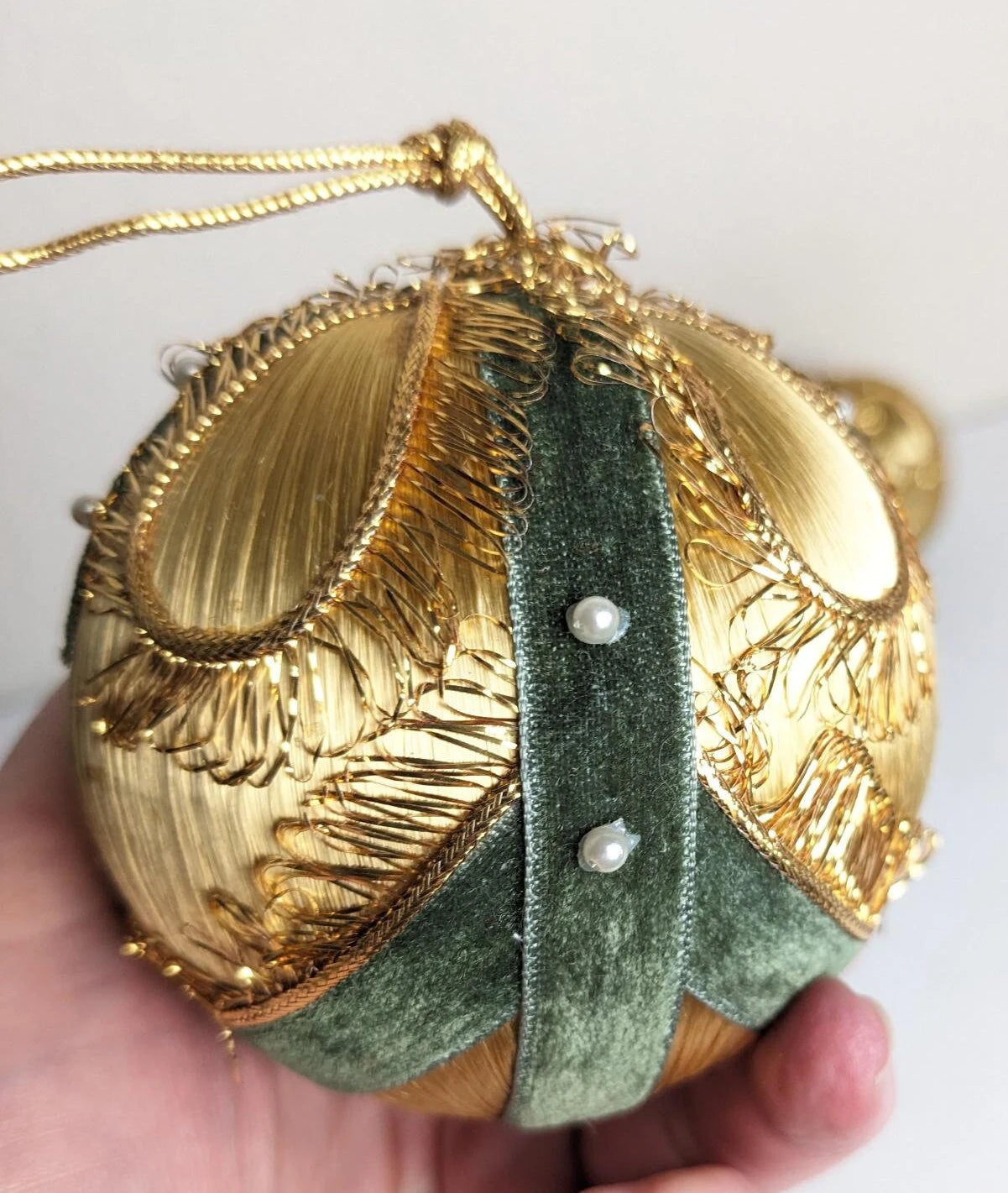 Victorian Satin Pushpin Christmas Ornaments