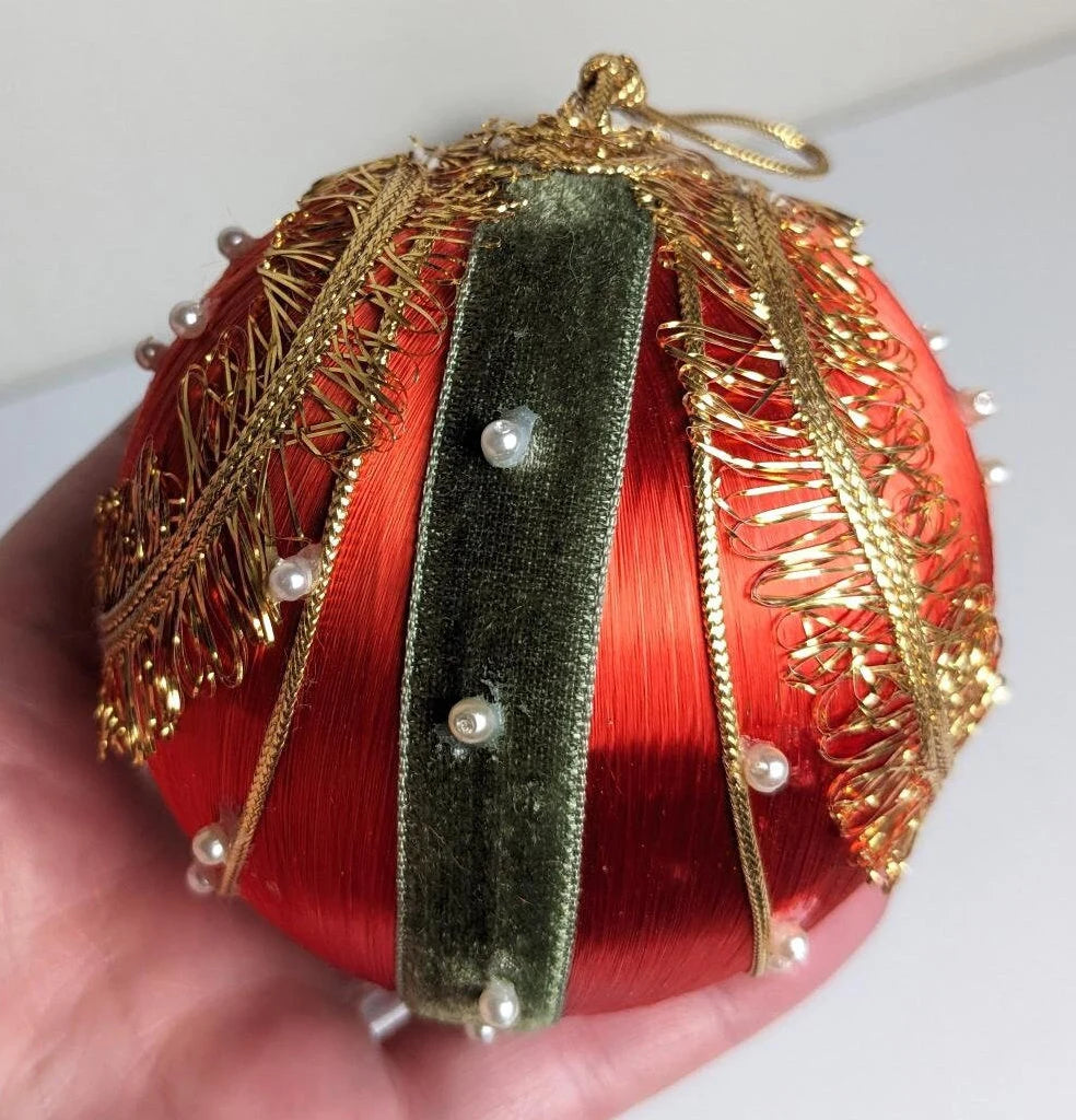 Victorian Satin Pushpin Christmas Ornaments